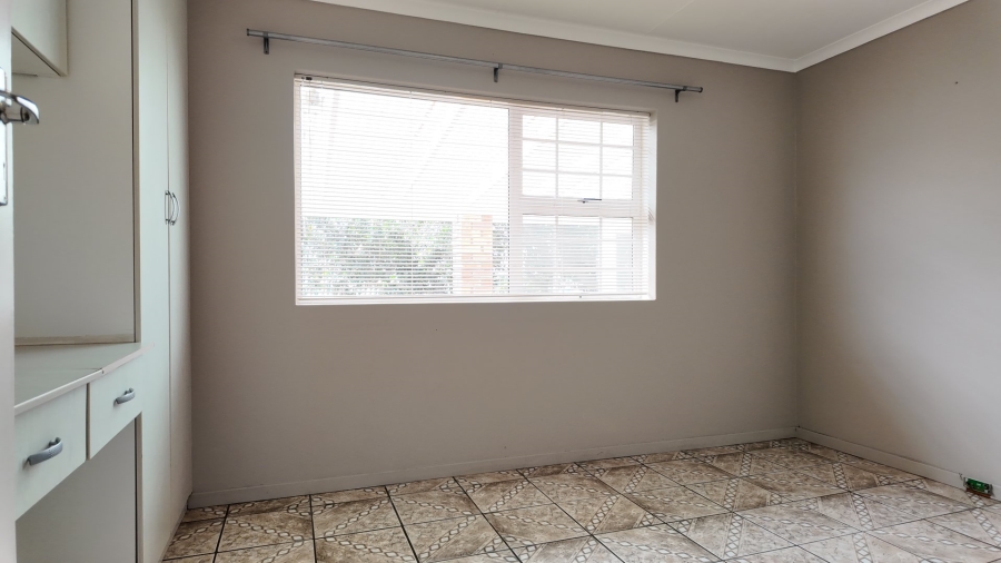 3 Bedroom Property for Sale in Stilbaai Wes Western Cape